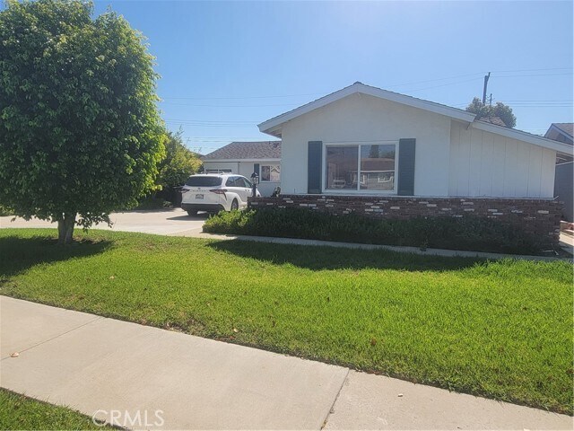 Primary Photo - 14520 Watkins Dr