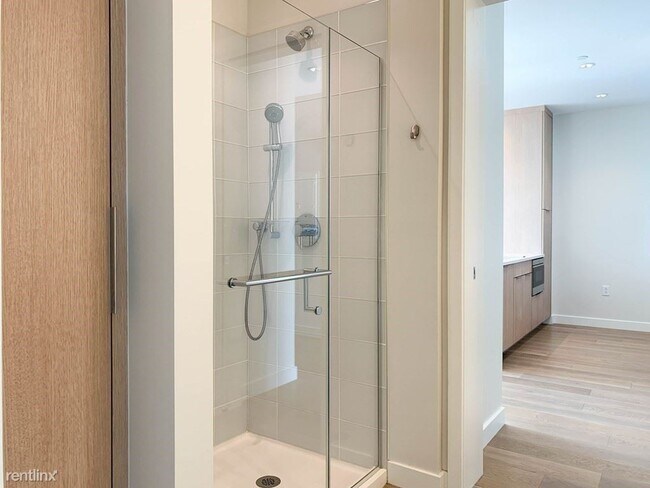 Building Photo - 1 br, 1 bath Condo - 188 Brookline Avenue ...