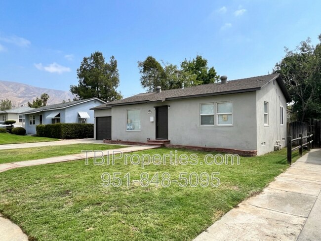 Foto del edificio - 4667 N Mayfield Ave