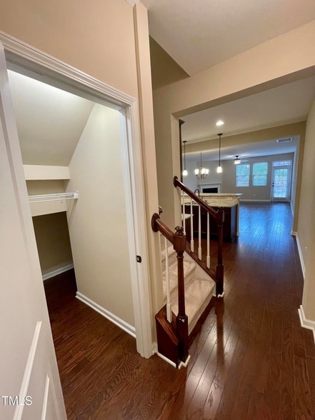 Building Photo - 2452 Baslow Dr