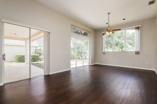 Building Photo - 5430 Twin Creeks Dr