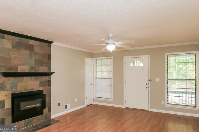 Foto del edificio - 11067 Shannon Cir