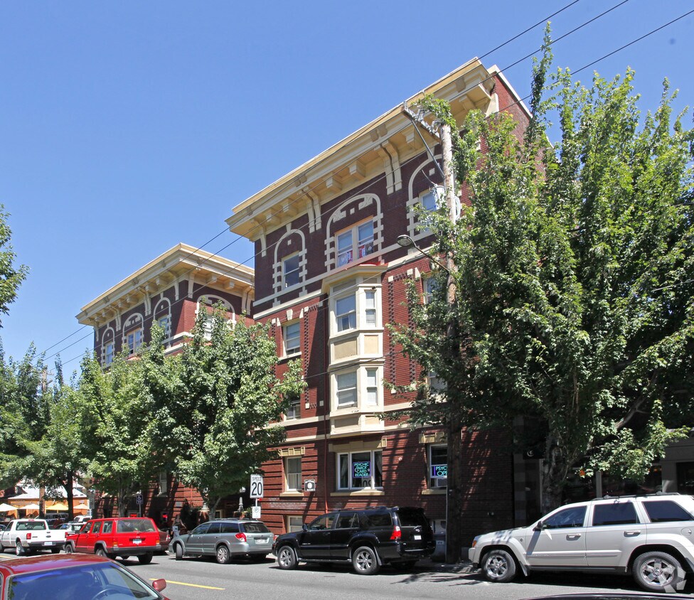 Foto principal - Campbell Court Apartments