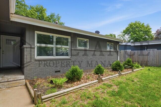 Foto del edificio - 730 N Chipper Ln