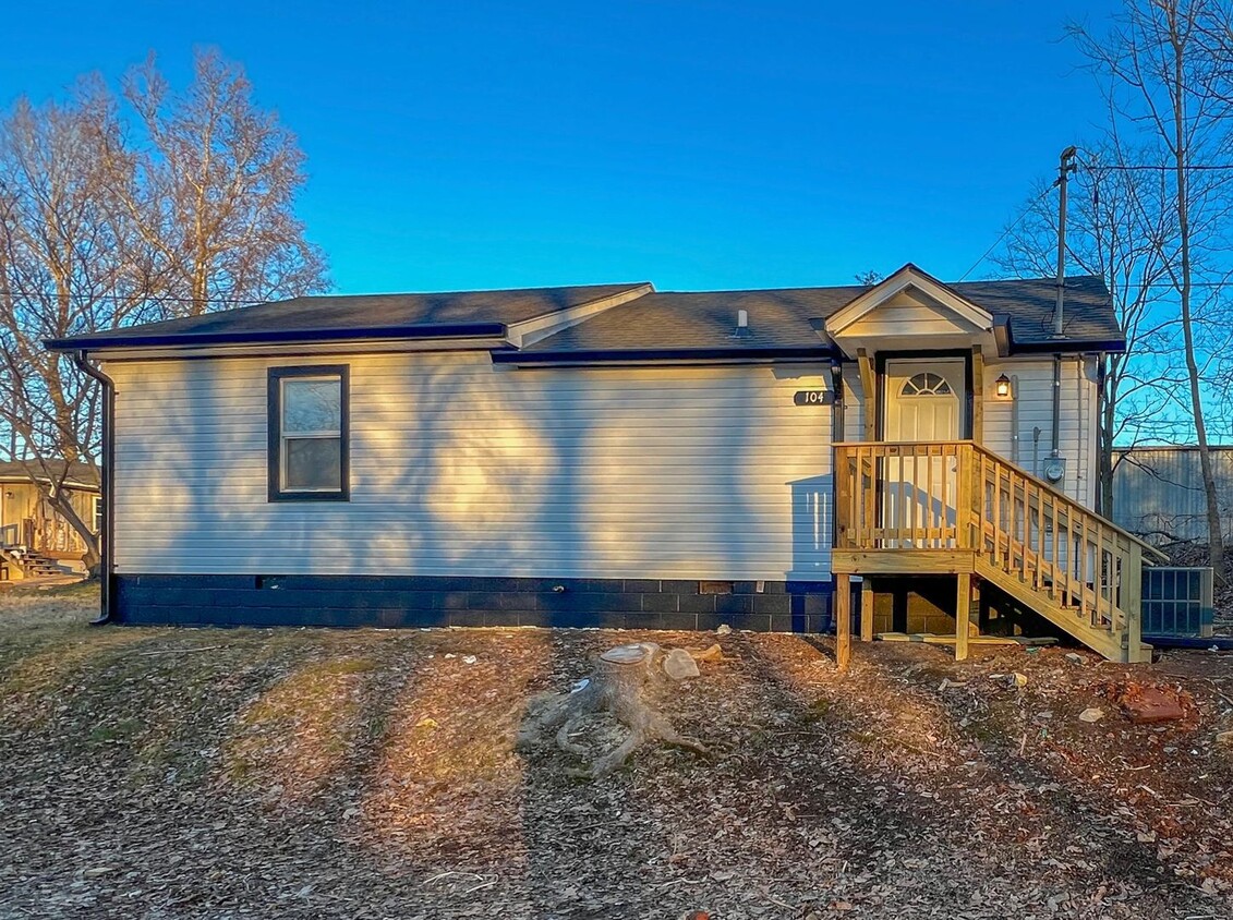 Primary Photo - Completely Remodeled Single-Family Home!