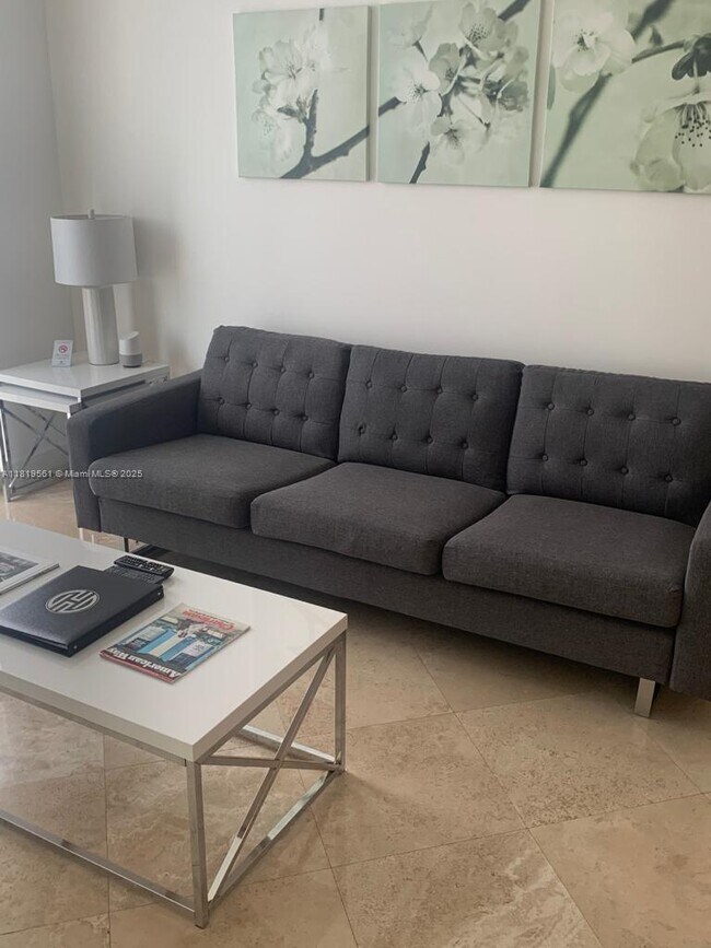 Foto del edificio - 185 SE 14th Terrace