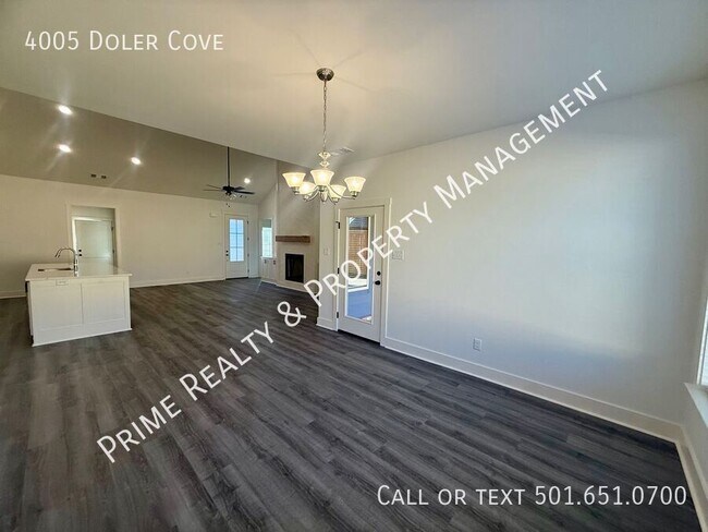 Building Photo - 4005 Doler Cv