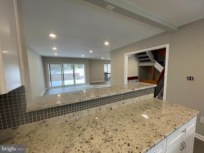 Foto del edificio - 11715 Newbridge Ct