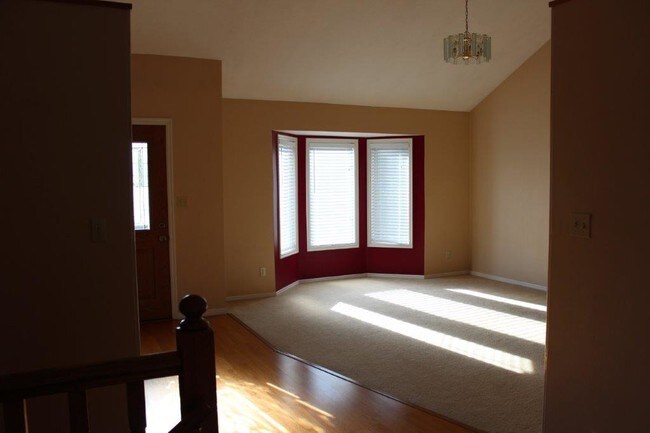 Foto del edificio - 3439 Spring Creek Dr