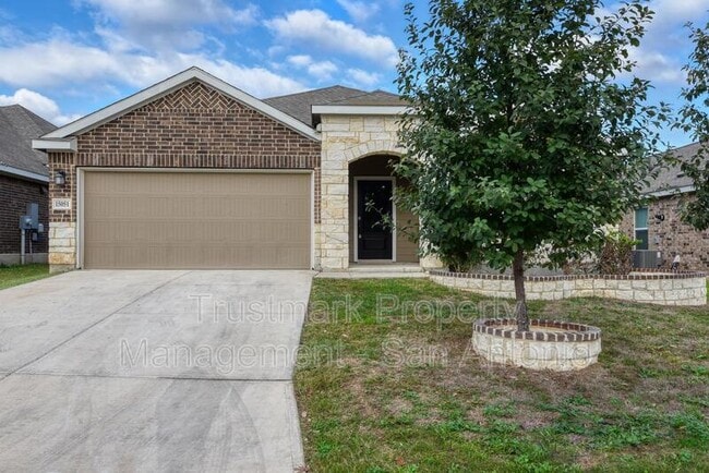 Building Photo - 15051 Gelding Hts