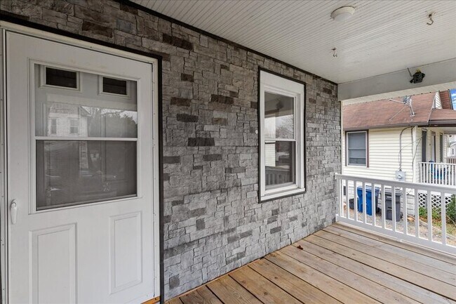 Foto del edificio - 6008 Second St.