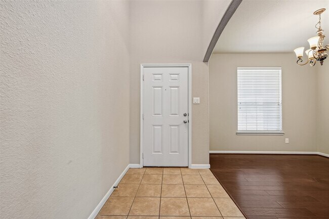 Foto del edificio - 6143 Norwood Meadows Ln