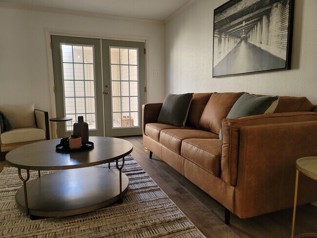 Foto del edificio - 1005 Park Meadow Dr