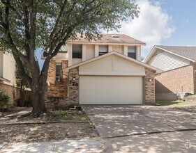 Building Photo - 728 Via Miramonte