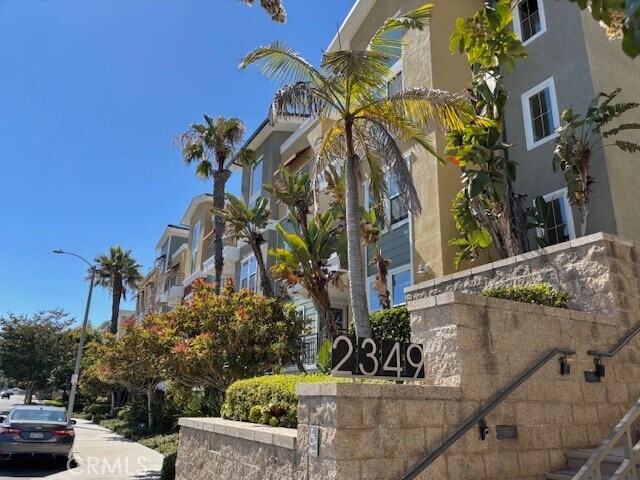 Foto del edificio - 2349 Jefferson St
