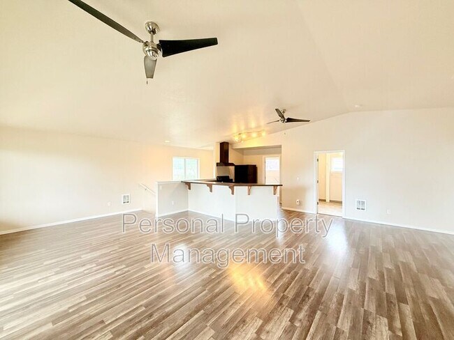 Foto del edificio - 1710 Lincoln Ave