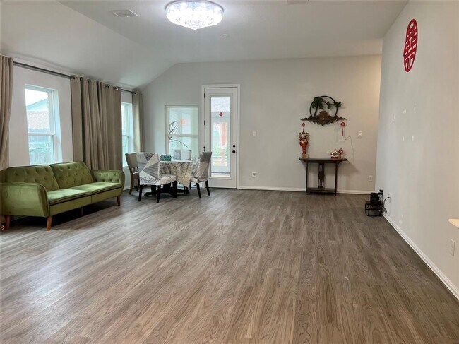 Foto del edificio - 3507 Sunburst Ct