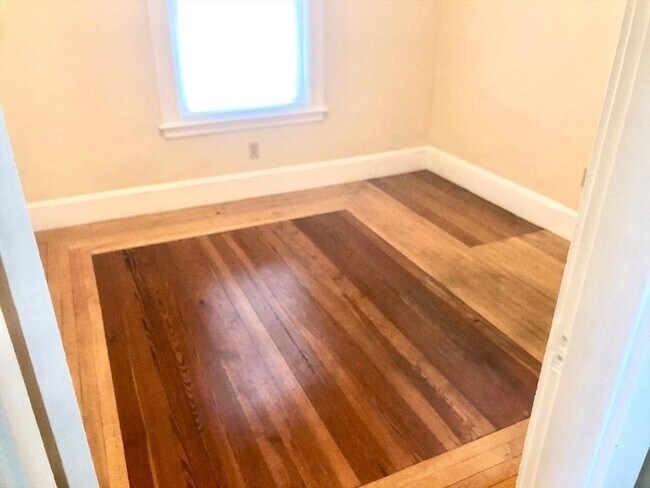 Building Photo - 37 Wareham St