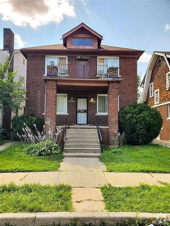 Glendale Gardens Apartments for Rent with Hardwood Floors Detroit, MI