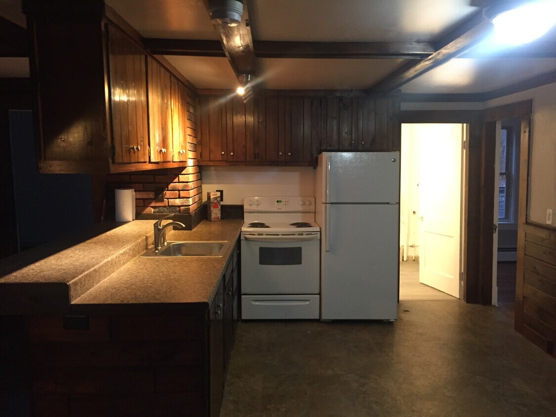 73 Western Ave Unit 1, Biddeford, ME 04005 Apartments in Biddeford