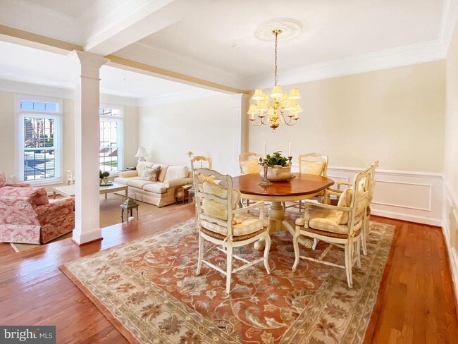Building Photo - 13553 Flowerfield Dr