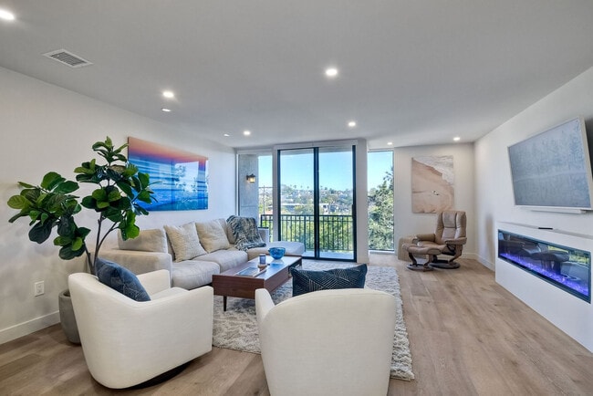 Building Photo - 916 Sealane Dr