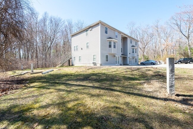 Building Photo - 47 Rosewood Dr