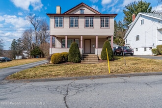 Building Photo - 517 Highland Ave