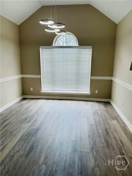 Foto del edificio - 463 Copper Creek Cir