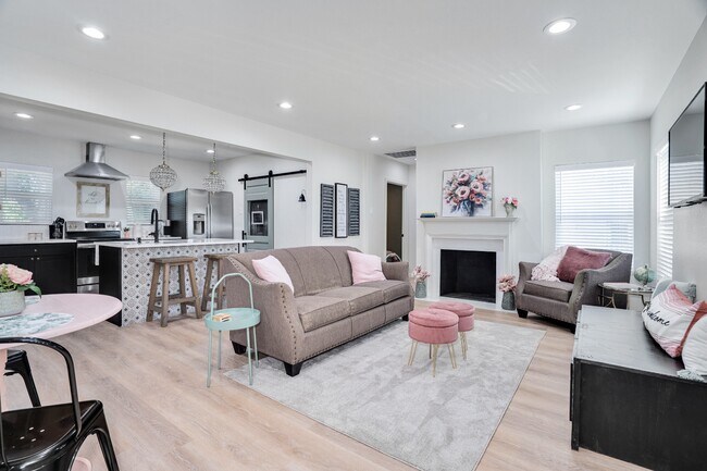 Foto del edificio - 2117 Berwick Ave
