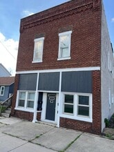 Building Photo - 590 E Division St