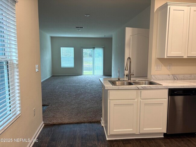 Foto del edificio - 7872 Echo Springs Rd