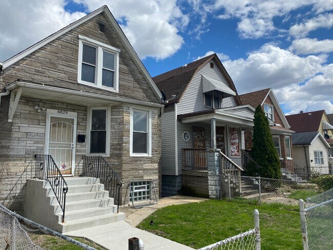 Foto del edificio - 4 bed -room house