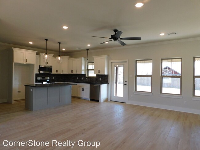 Building Photo - 3 br, 2 bath House - 1026 Patridge Place