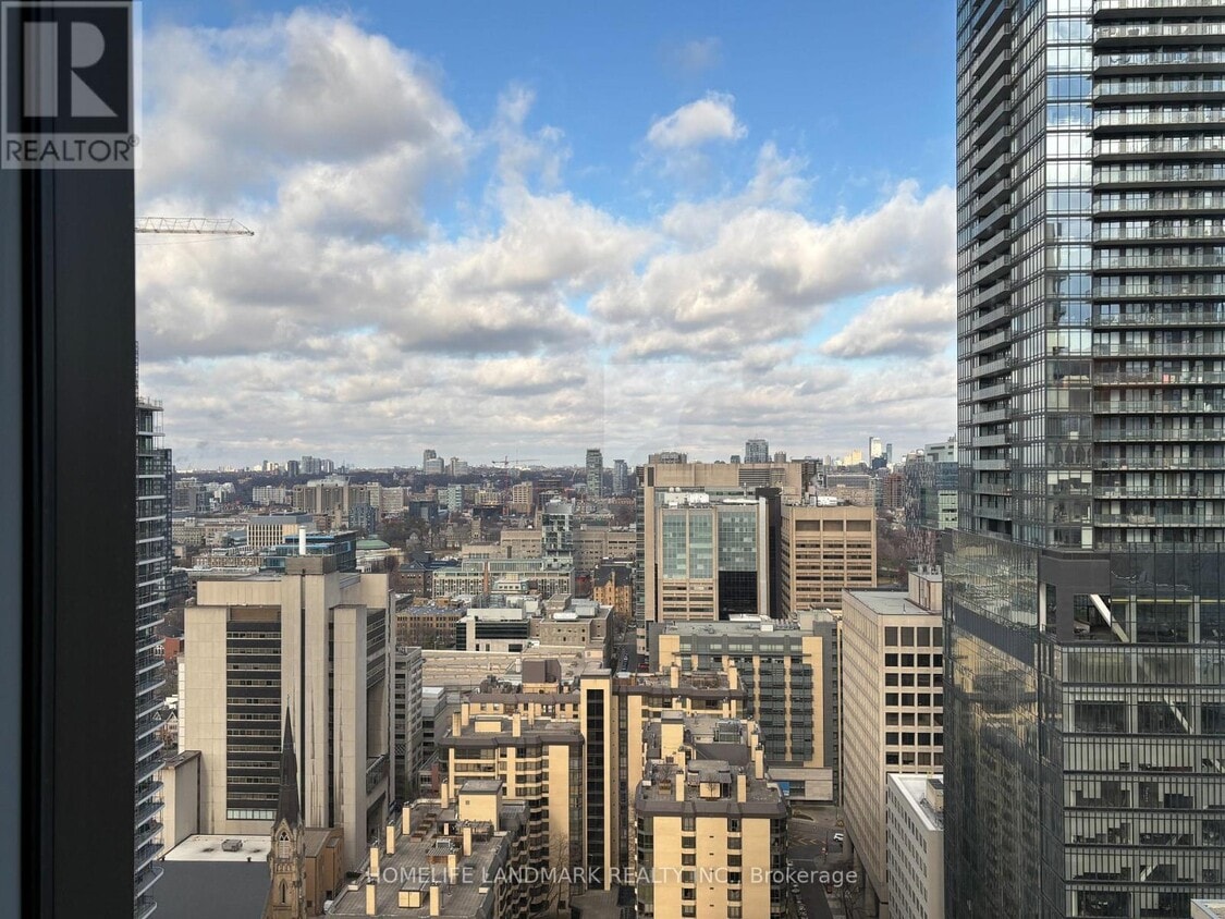 Primary Photo - 238 Simcoe St