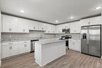 Building Photo - 16093 Cohen Dr
