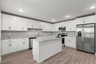Building Photo - 16093 Cohen Dr