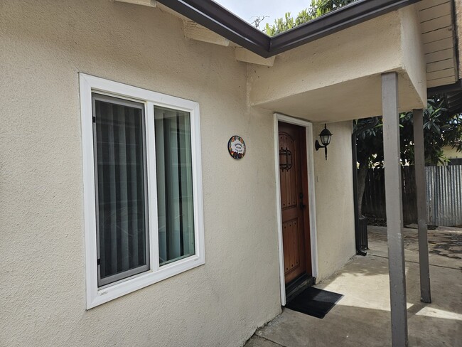 Entrance - 3172 Farnsworth Ave