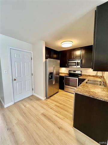 Foto del edificio - 335 Shady Rock Ln
