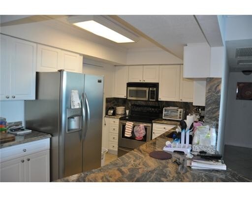 Primary Photo - 2501 N Ocean Dr
