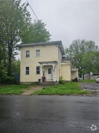Building Photo - 802 Franklin St