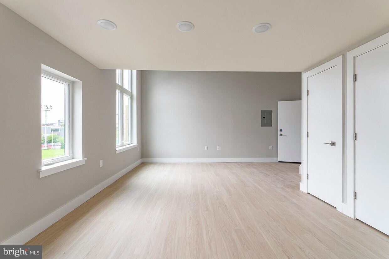 Foto principal - 1834 Frankford Ave