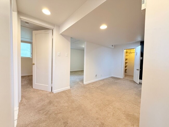 Building Photo - 345 W 1300 N