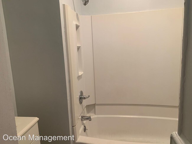 Foto del edificio - 161 Cedar Hill Ave