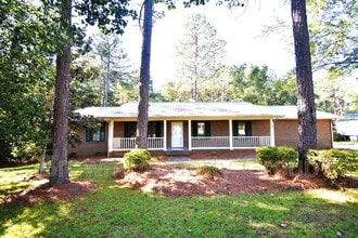 Building Photo - 901 Fredonia Dr