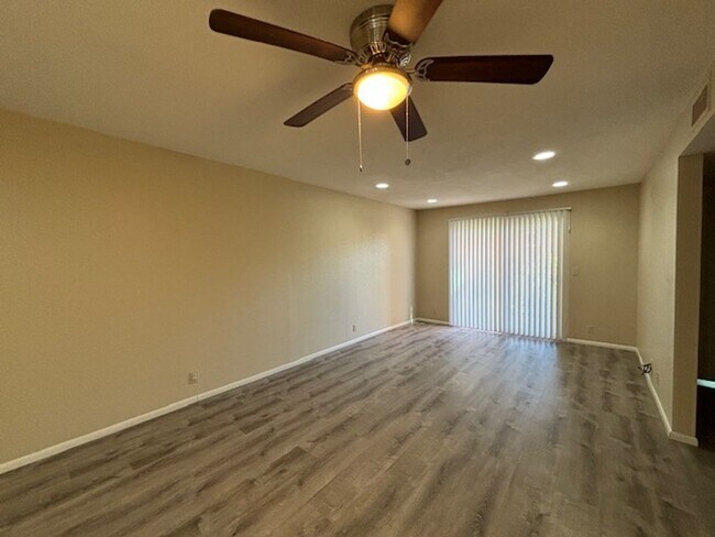 Foto del edificio - 276 Lake Havasu Ave