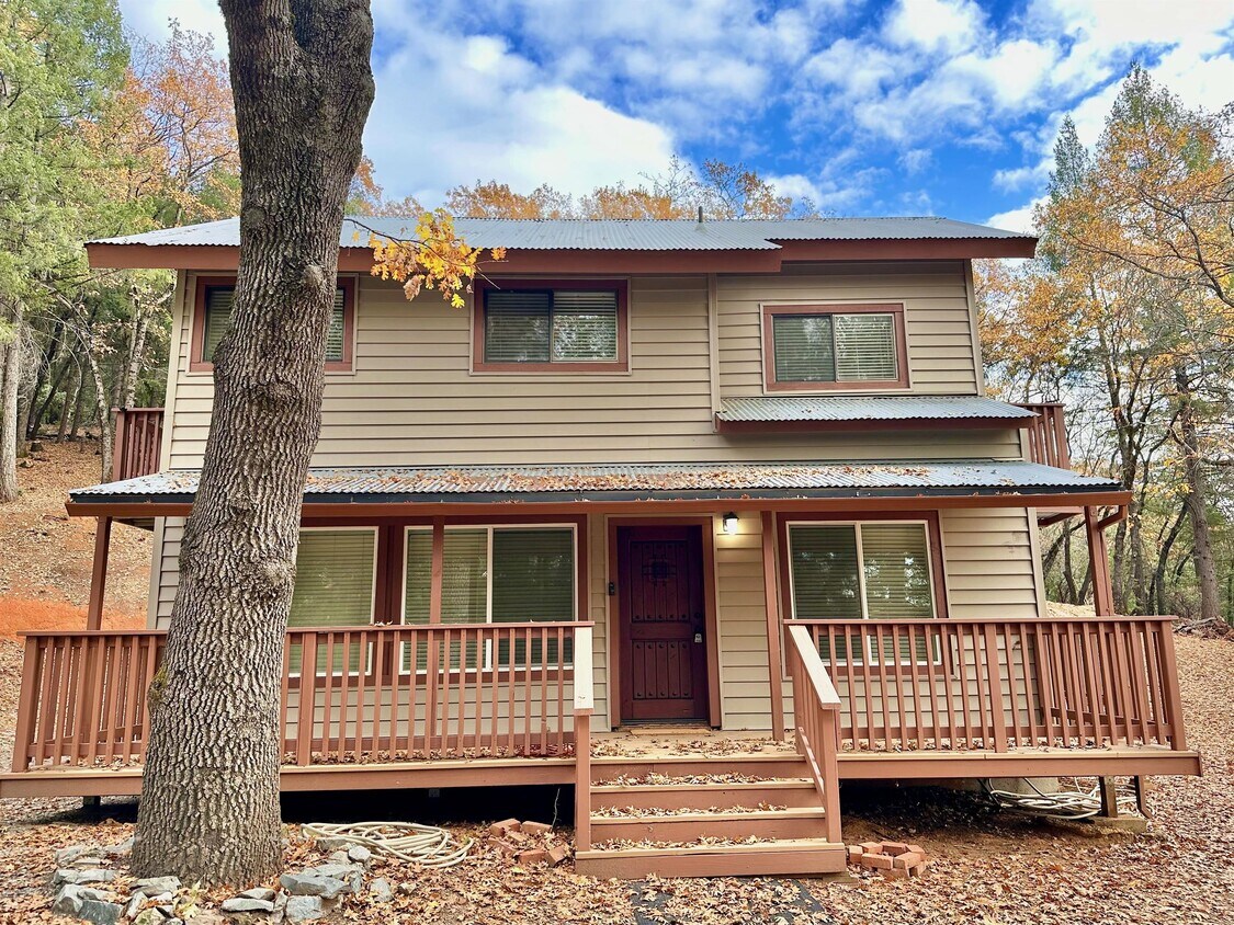 Primary Photo - 14594 Mill Creek Ln