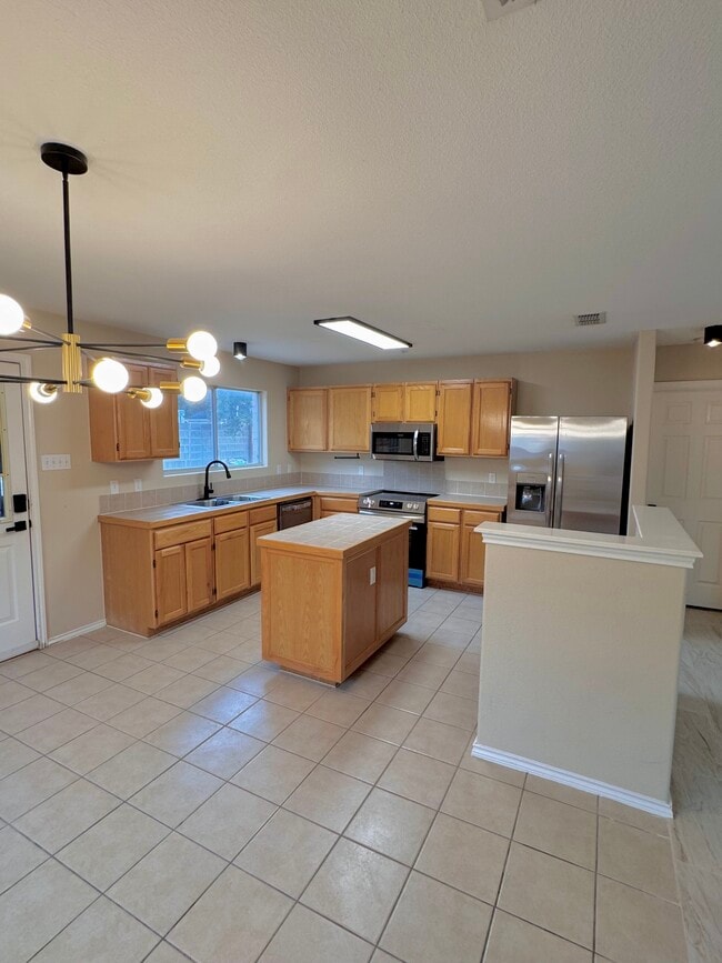 Building Photo - 3106 Imperial Dr