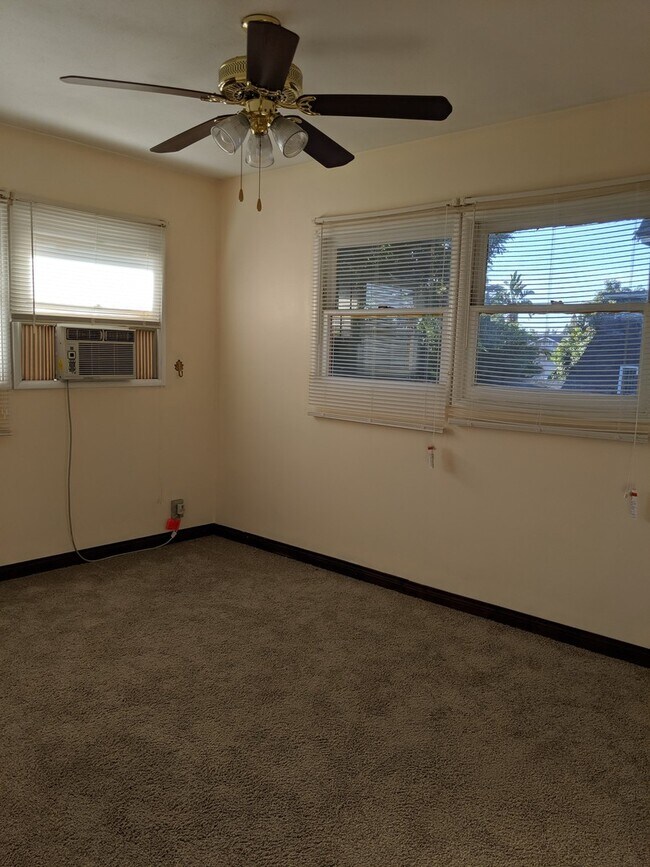 Building Photo - Property Glassell