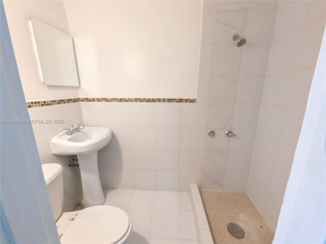 Foto del edificio - 5893 SW 26th St